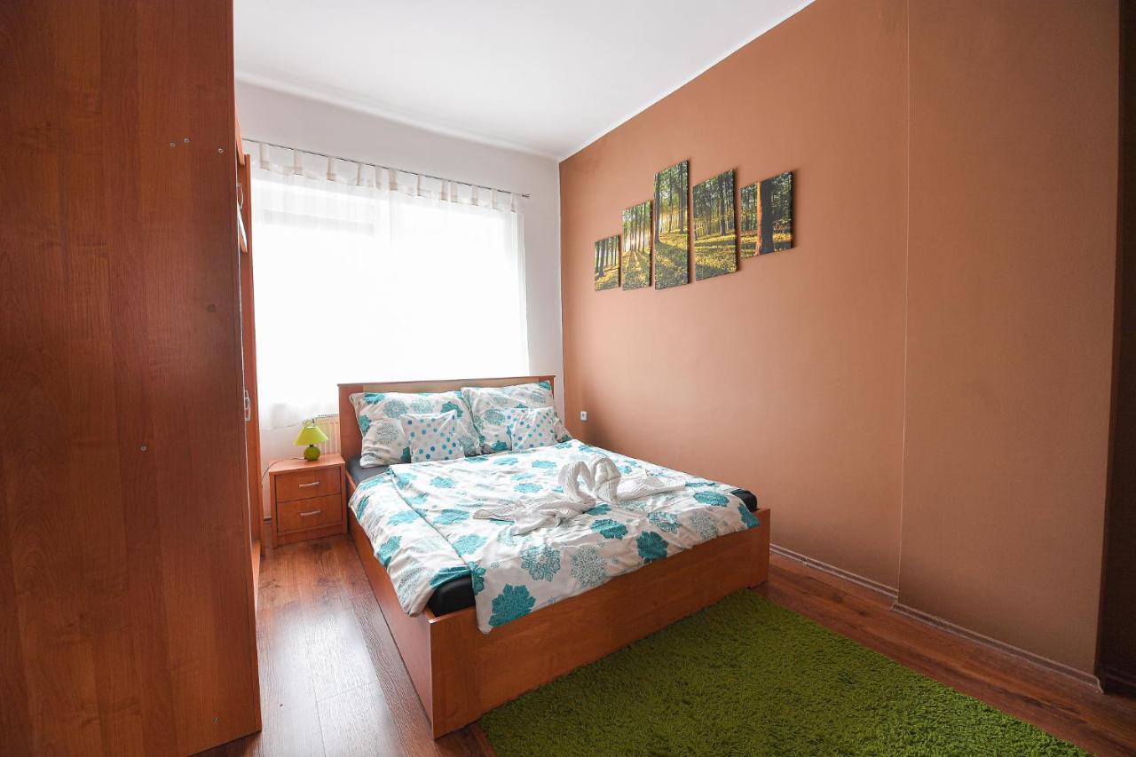 Kokusz Apartmanok Эгер Номер фото