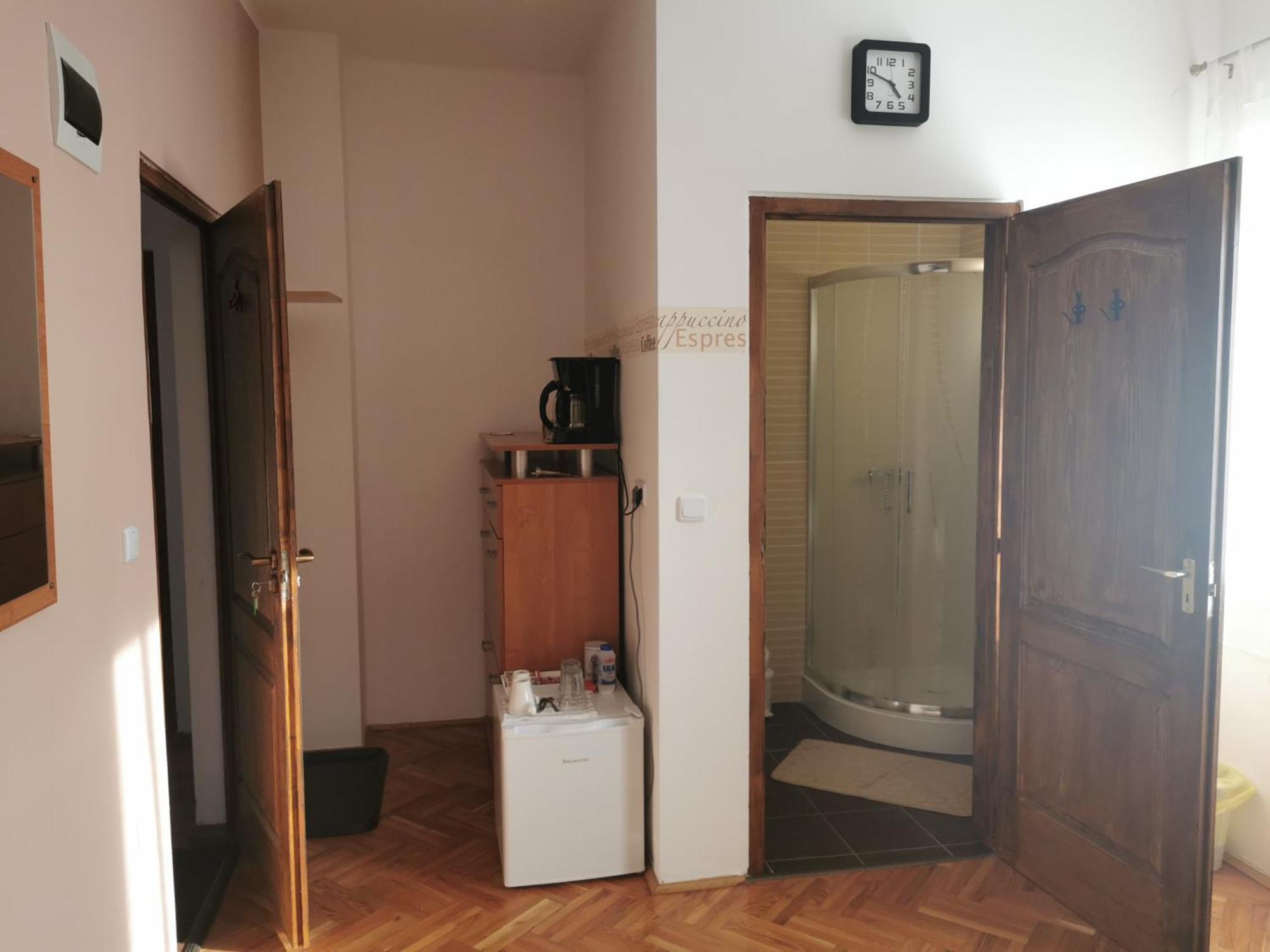 Kokusz Apartmanok Эгер Номер фото